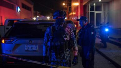 10 killed, seven injured after gunmen storm Mexican bar